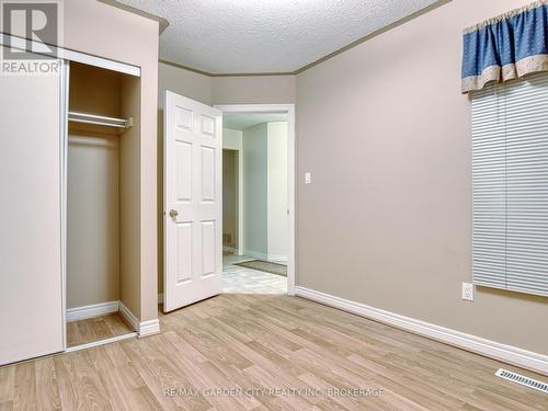 74 St. Lawrence Drive, Welland (767 - N. Welland), ON - Indoor Photo Showing Other Room