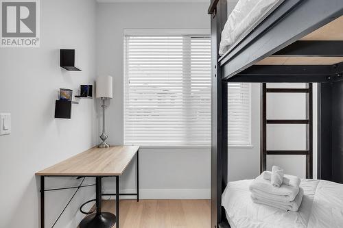 1933 Ethel Street, Kelowna, BC - Indoor Photo Showing Bedroom