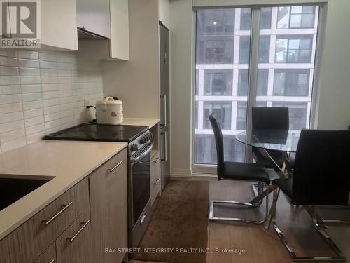 2905 - 251 Jarvis Street, Toronto, ON - Indoor Photo Showing Kitchen