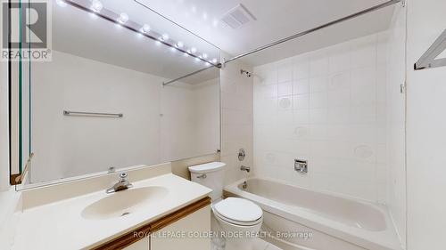 1504 - 65 Spring Garden Avenue, Toronto, ON - Indoor Photo Showing Bathroom