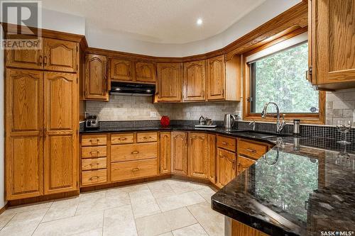 314 Braeside Court, Saskatoon, SK - Indoor Photo Showing Kitchen