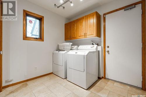 314 Braeside Court, Saskatoon, SK - Indoor Photo Showing Laundry Room