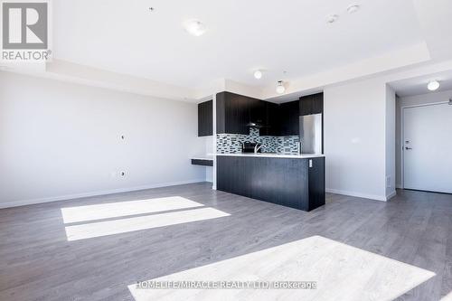 419 - 1711 Pure Springs Boulevard, Pickering, ON - Indoor Photo Showing Kitchen