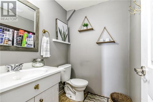 1147 Lonsdale Avenue, Greater Sudbury, ON - Indoor Photo Showing Bathroom