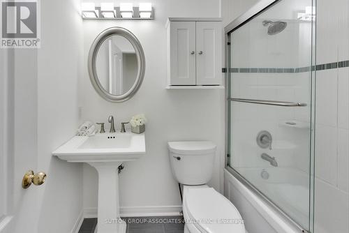 3 Minho Boulevard, Toronto, ON - Indoor Photo Showing Bathroom