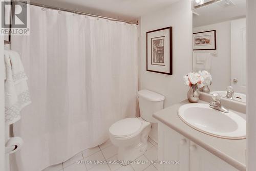 3 Minho Boulevard, Toronto, ON - Indoor Photo Showing Bathroom