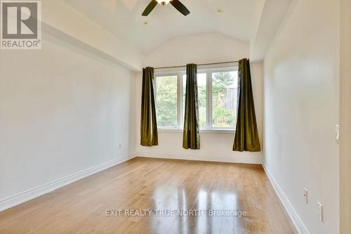 73 Wally Drive, Wasaga Beach, ON - Indoor Photo Showing Other Room