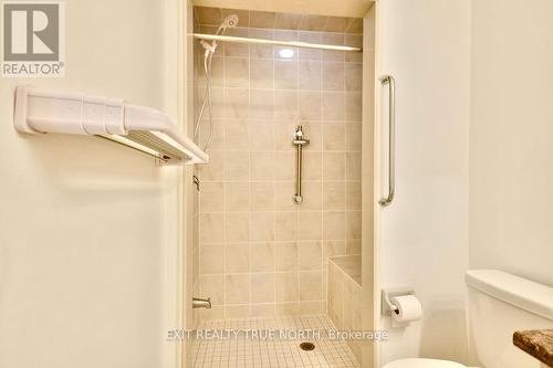 73 Wally Drive, Wasaga Beach, ON - Indoor Photo Showing Bathroom