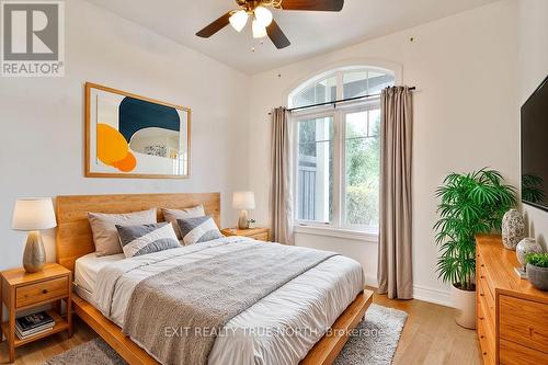 73 Wally Drive, Wasaga Beach, ON - Indoor Photo Showing Bedroom