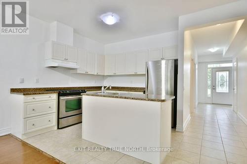 73 Wally Drive, Wasaga Beach, ON - Indoor Photo Showing Kitchen