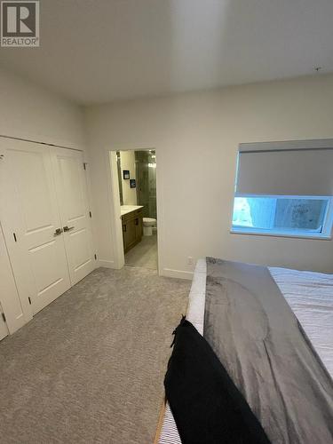 5075 Snowbird Way Unit# 8B, Big White, BC - Indoor Photo Showing Bedroom