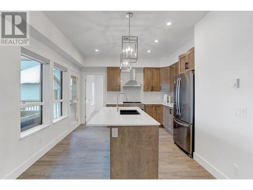 5075 Snowbird Way Unit# 8B, Big White, BC - Indoor Photo Showing Kitchen With Stainless Steel Kitchen With Double Sink