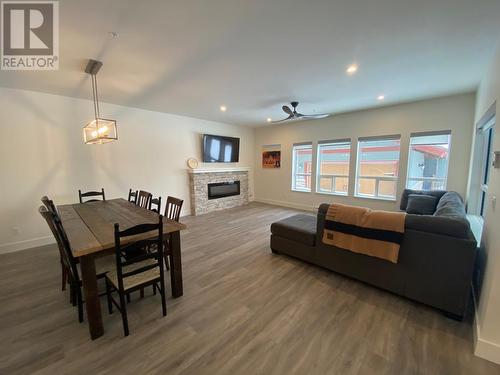 5075 Snowbird Way Unit# 8B, Big White, BC - Indoor With Fireplace