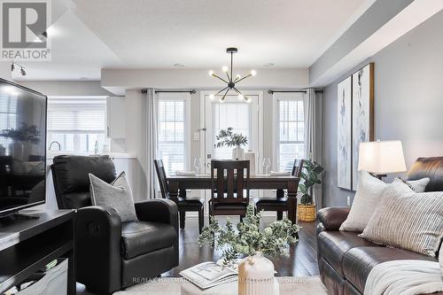 241 Lord Elgin Lane, Clarington (Bowmanville), ON - Indoor Photo Showing Living Room