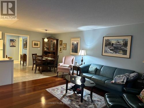 8 - 300 Franmor Drive, Peterborough (Ashburnham), ON - Indoor Photo Showing Living Room