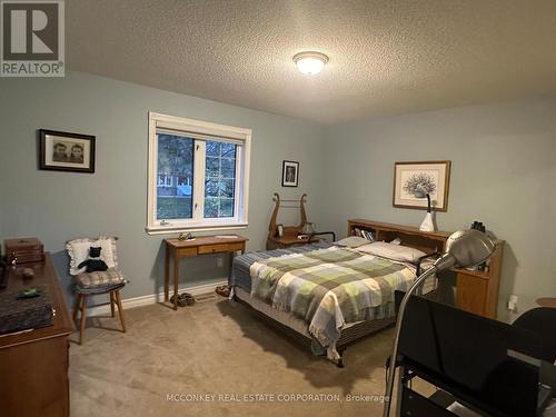 8 - 300 Franmor Drive, Peterborough (Ashburnham), ON - Indoor Photo Showing Bedroom