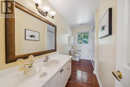 14 Selleck Lane, Oshawa, ON - Indoor Photo Showing Bathroom