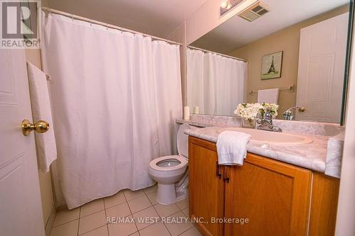 Ph30 - 1880 Valley Farm Road, Pickering, ON - Indoor Photo Showing Bathroom