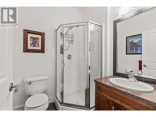 995 Mt. Ida Drive Unit# 12, Vernon, BC - Indoor Photo Showing Bathroom