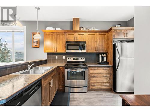 995 Mt. Ida Drive Unit# 12, Vernon, BC - Indoor Photo Showing Kitchen With Double Sink