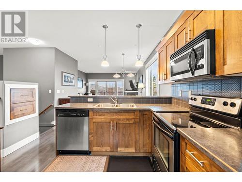 995 Mt. Ida Drive Unit# 12, Vernon, BC - Indoor Photo Showing Kitchen With Double Sink