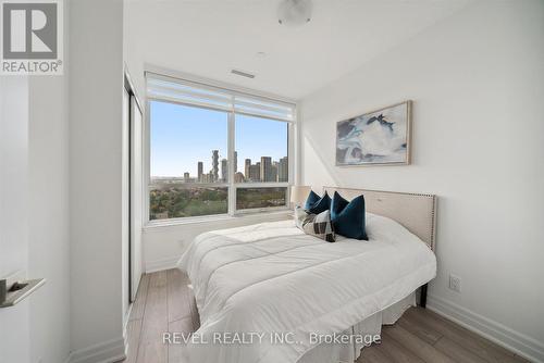 2209 - 36 Elm Drive, Mississauga, ON - Indoor Photo Showing Bedroom