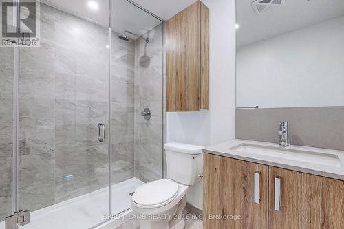 411 - 1791 St. Clair Avenue, Toronto, ON - Indoor Photo Showing Bathroom