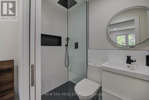 2391 Denise Road, Mississauga, ON - Indoor Photo Showing Bathroom