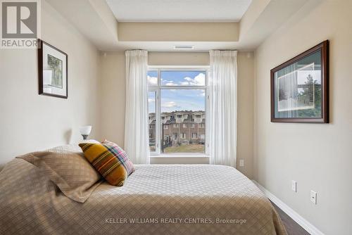 301 - 400 William Graham Drive, Aurora, ON - Indoor Photo Showing Bedroom