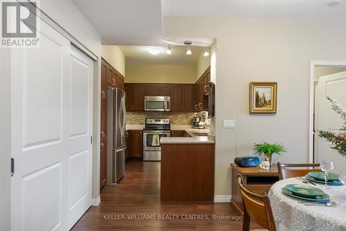 301 - 400 William Graham Drive, Aurora, ON - Indoor Photo Showing Other Room