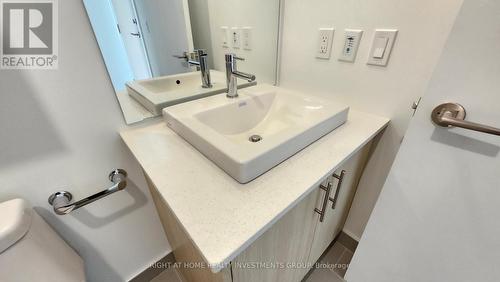 811 - 1195 The Queensway Avenue, Toronto, ON - Indoor Photo Showing Bathroom