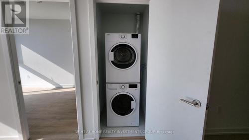 811 - 1195 The Queensway Avenue, Toronto, ON - Indoor Photo Showing Laundry Room