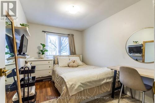 321 Cole Road, Guelph, ON - Indoor Photo Showing Bedroom