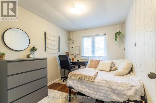 321 Cole Road, Guelph, ON - Indoor Photo Showing Bedroom