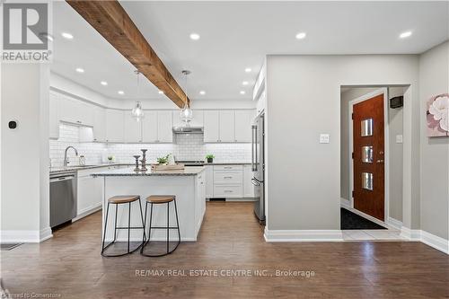 157 Adelaide Street, Kitchener, ON - Indoor Photo Showing Kitchen With Upgraded Kitchen