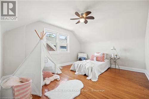 157 Adelaide Street, Kitchener, ON - Indoor Photo Showing Bedroom