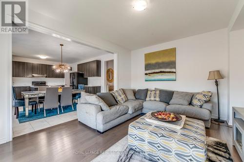 127 Elm Street, Southgate, ON - Indoor Photo Showing Living Room