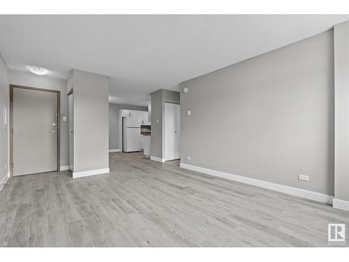 #308 9710 105 St Nw, Edmonton, AB - Indoor Photo Showing Other Room