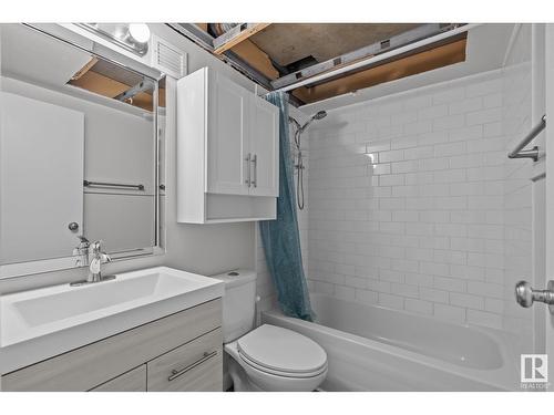 #308 9710 105 St Nw, Edmonton, AB - Indoor Photo Showing Bathroom