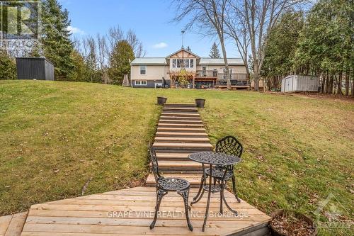 529 Main Street, Merrickville-Wolford, ON - Outdoor With Deck Patio Veranda