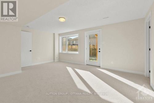 353 Falsetto Street, Ottawa, ON - Indoor Photo Showing Other Room