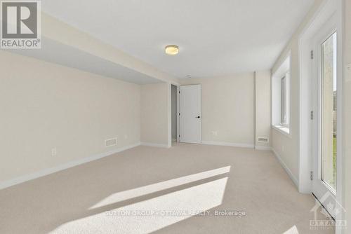 353 Falsetto Street, Ottawa, ON - Indoor Photo Showing Other Room