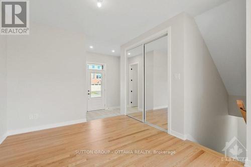 353 Falsetto Street, Ottawa, ON - Indoor Photo Showing Other Room