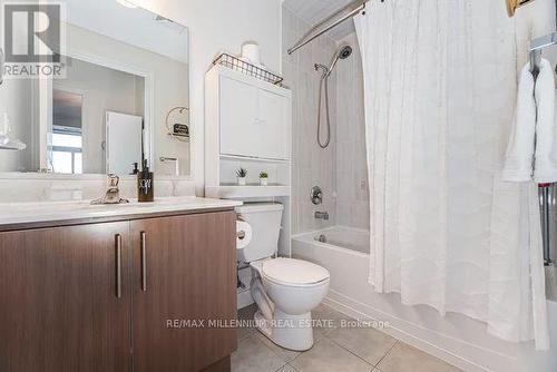 527 - 281 Woodbridge Avenue, Vaughan, ON - Indoor Photo Showing Bathroom