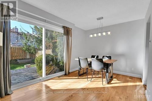 1082 Millwood Court, Ottawa, ON - Indoor Photo Showing Dining Room