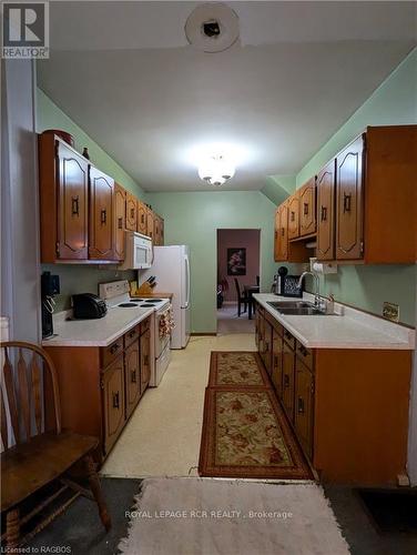 1778 6Th Avenue E, Owen Sound, ON - Indoor Photo Showing Kitchen