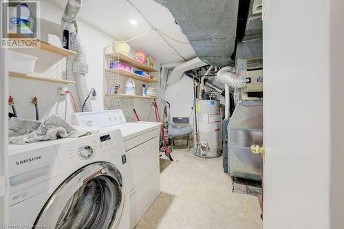 15 Charleswood Drive, Toronto, ON - Indoor Photo Showing Laundry Room