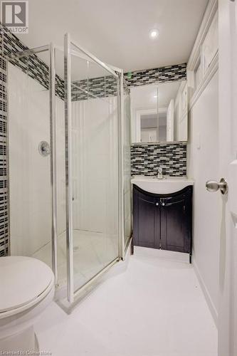 15 Charleswood Drive, Toronto, ON - Indoor Photo Showing Bathroom