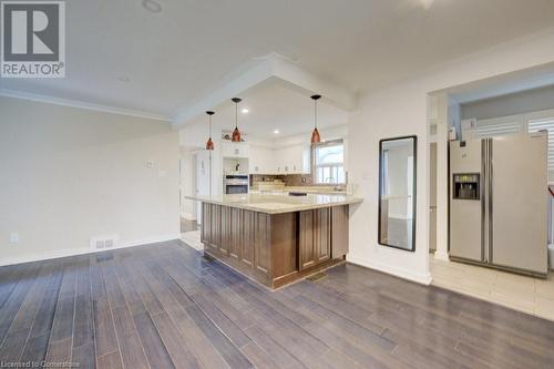 15 Charleswood Drive, Toronto, ON - Indoor Photo Showing Kitchen