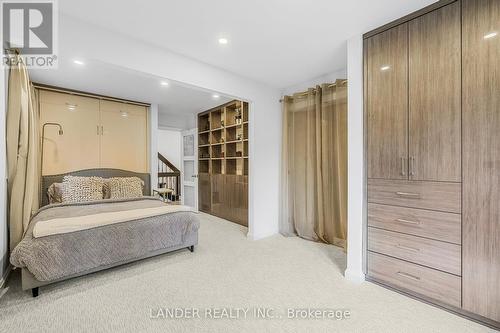 19661 Kennedy Road, East Gwillimbury, ON - Indoor Photo Showing Bedroom